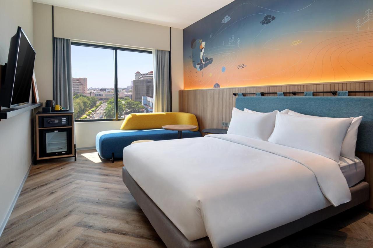 Ibis Styles Semarang Simpang Lima Exterior foto