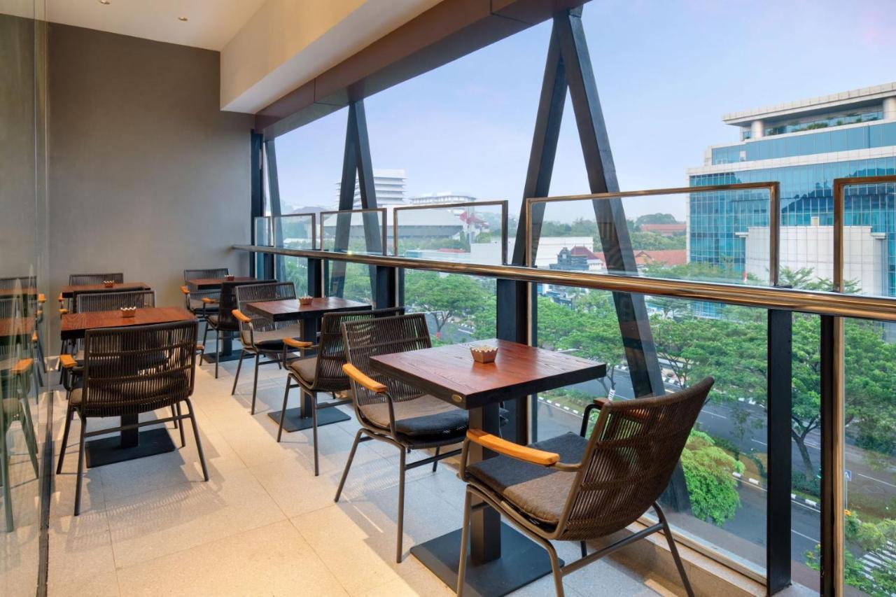 Ibis Styles Semarang Simpang Lima Exterior foto
