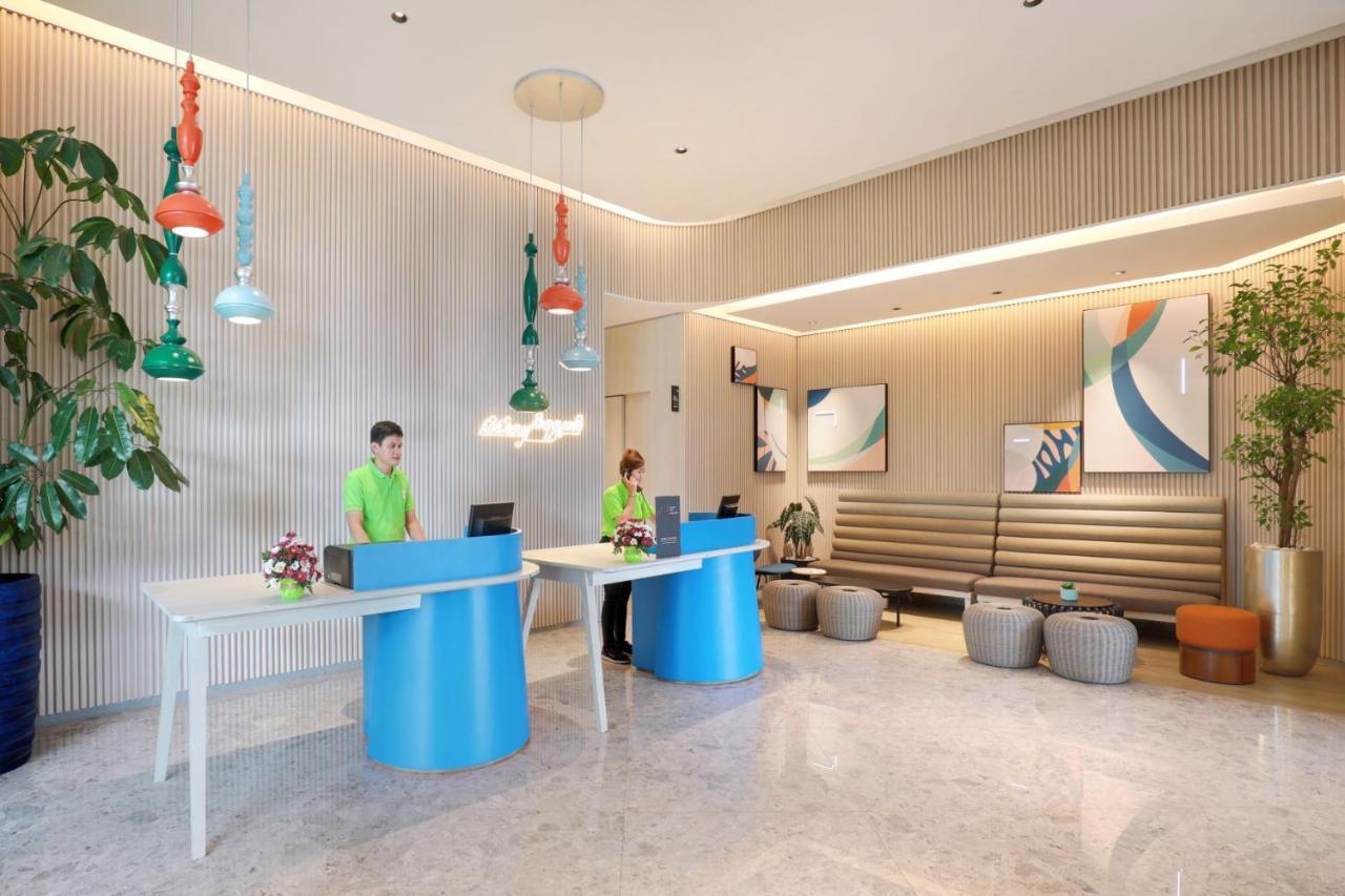 Ibis Styles Semarang Simpang Lima Exterior foto