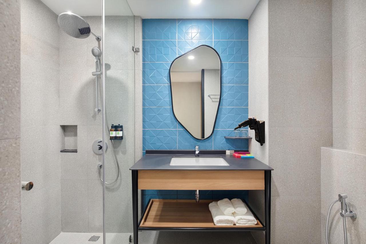 Ibis Styles Semarang Simpang Lima Exterior foto