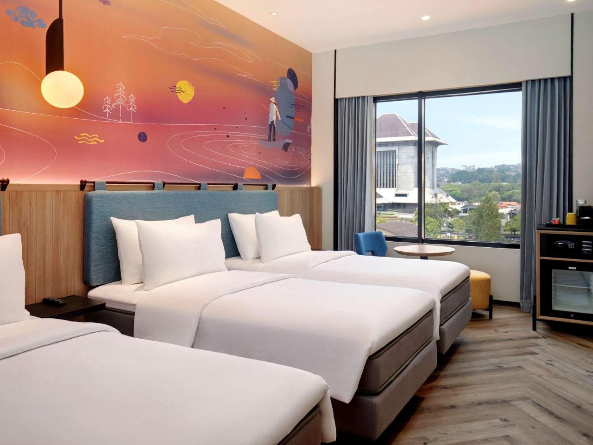 Ibis Styles Semarang Simpang Lima Exterior foto